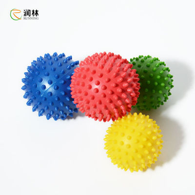 容易按摩のヨガのマッサージの球、ポリ塩化ビニールの制動機ポイント球を運びなさい
