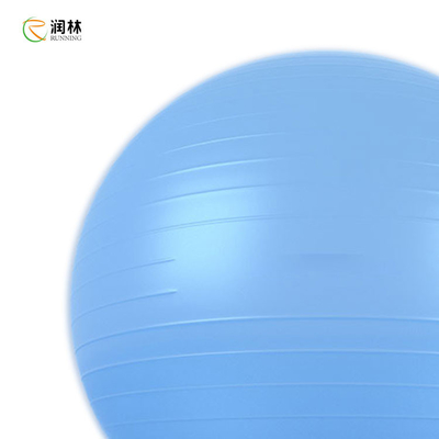 ハンド ポンプを搭載する反破烈させたバランスの練習の球の体育館の練習のヨガの球